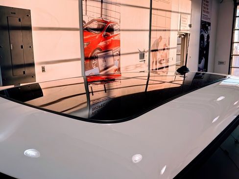 Used 2021 MINI Cooper 2-Door Hardtop image 8