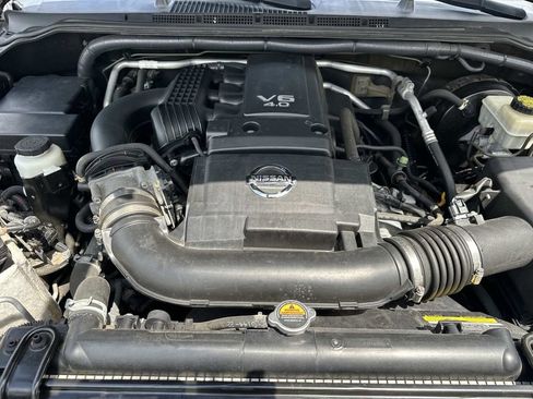 Used 2017 Nissan Frontier PRO-4X AWD/4WD image 11