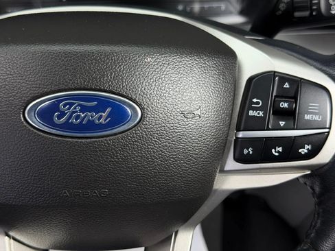 Used 2022 Ford Explorer XLT w/ Equipment Group 202A RWD image 33