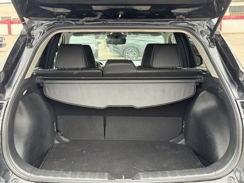 Used 2025 Toyota Corolla Cross XLE FWD image 33
