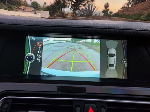 Used 2012 BMW 750Li w/ Driver Assistance Pkg image 38