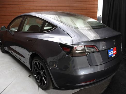 Used 2022 Tesla Model 3 image 69