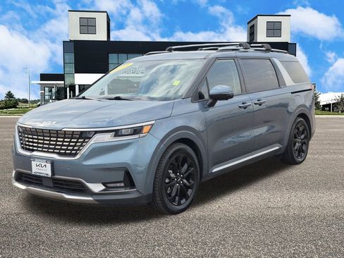 Certified 2023 Kia Carnival SX image 5