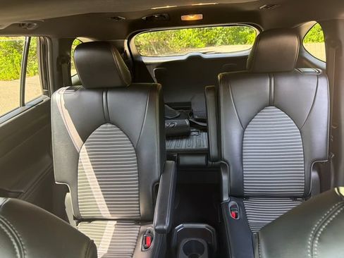 Used 2021 Toyota Highlander XSE AWD/4WD image 37