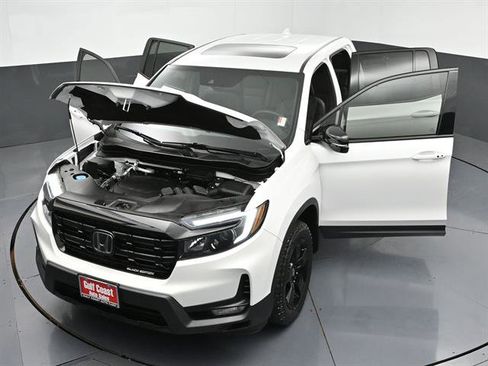 Used 2025 Honda Ridgeline Black Edition image 50