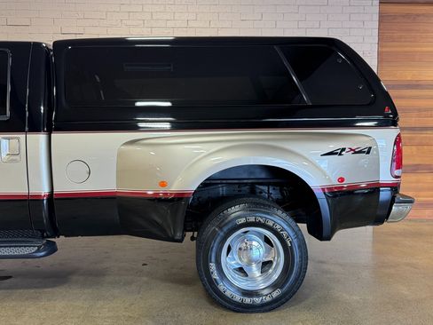 Used 2001 Ford F350 Lariat image 20