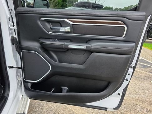 Used 2021 RAM 1500 Laramie AWD/4WD image 14