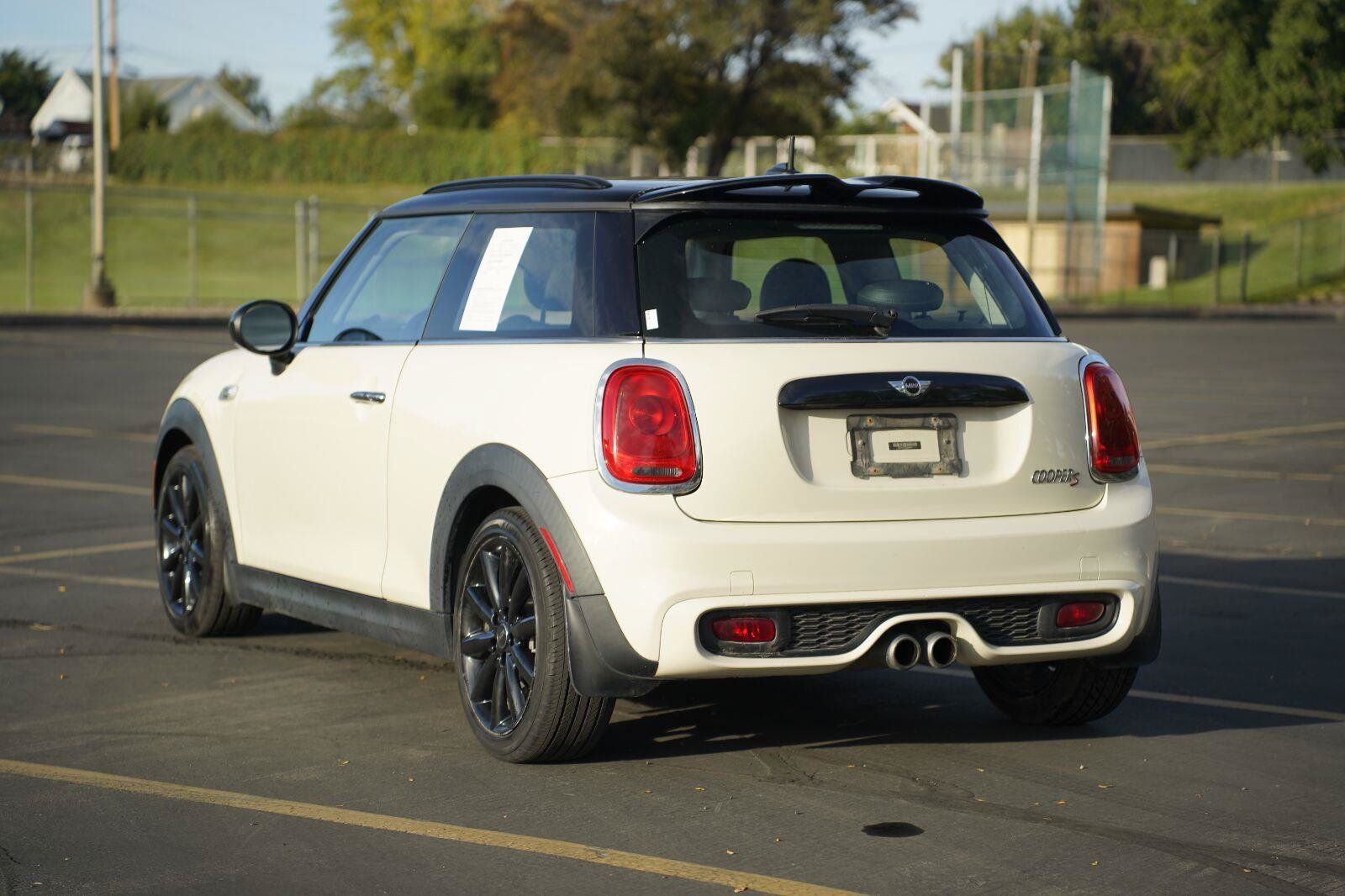 Used 2016 MINI Cooper S FWD image 3
