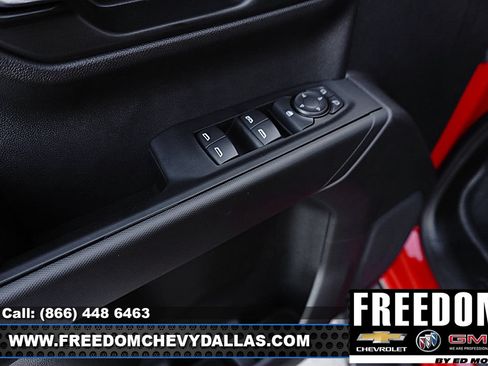 Used 2026 Chevrolet Silverado 1500 Custom RWD image 32