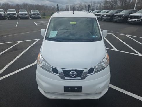 Used 2017 Nissan NV200 SV image 4