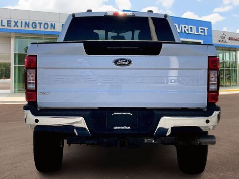 Used 2022 Ford F250 Lariat w/ Lariat Ultimate Package image 4