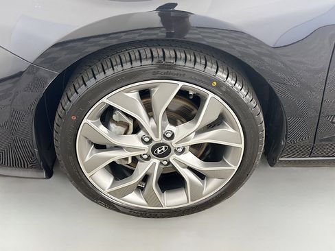 Used 2020 Hyundai Elantra GT N Line image 38