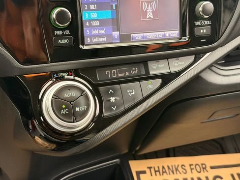 Used 2017 Toyota Prius C One FWD image 18