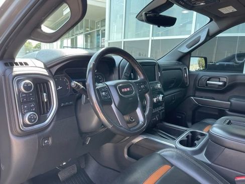 Used 2020 GMC Sierra 1500 AT4 w/ AT4 Premium Package AWD/4WD image 7