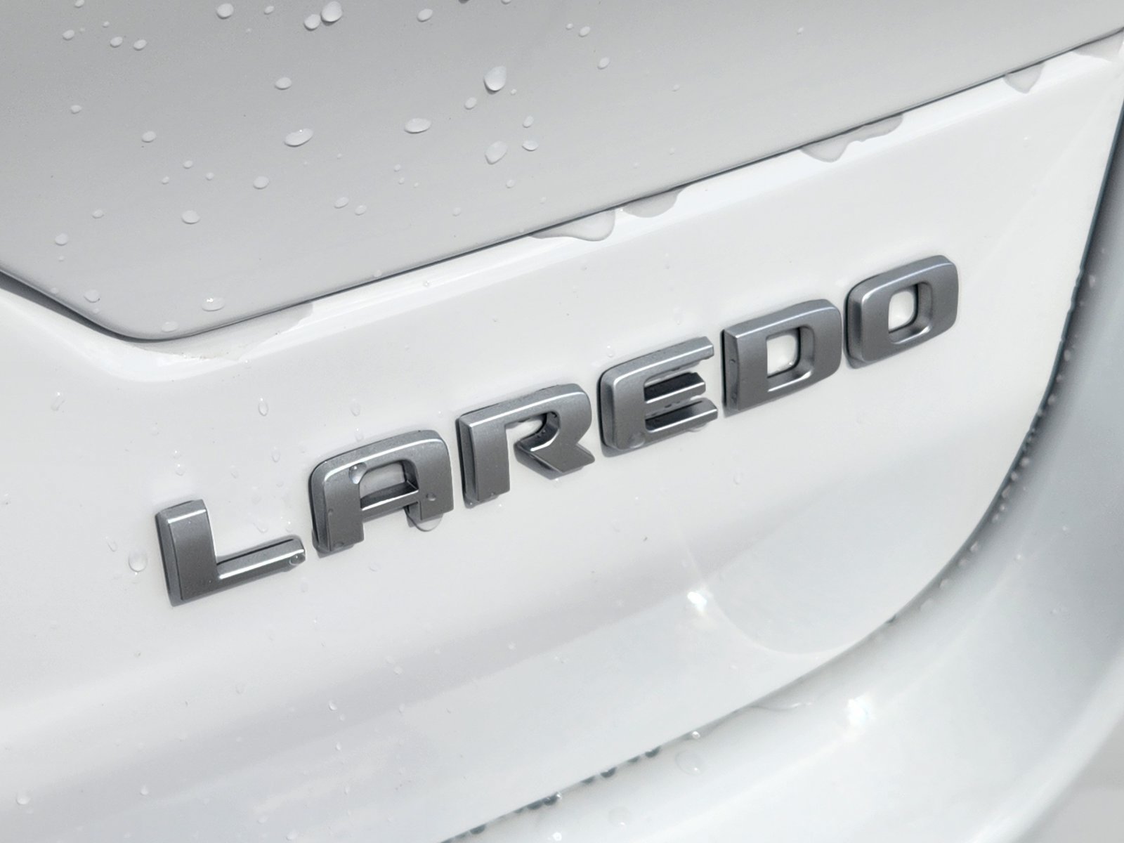 New 2027 Jeep Grand Cherokee Laredo X RWD image 12