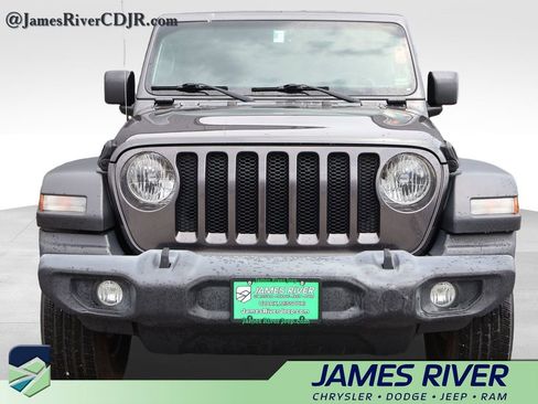 Used 2018 Jeep Wrangler Unlimited Sport AWD/4WD image 7