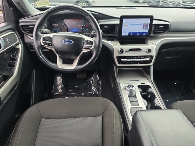 Certified 2024 Ford Explorer XLT RWD image 18