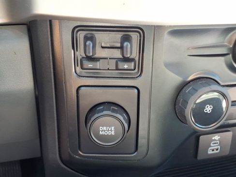 Used 2024 Ford F250 XL RWD image 19