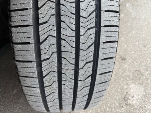 Used 2011 Buick LaCrosse CXL image 16