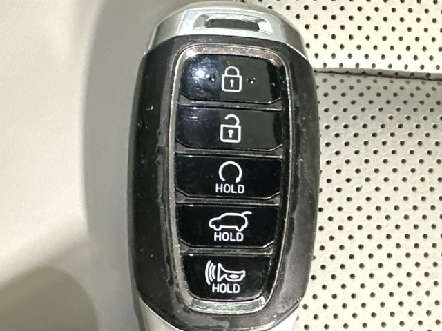 Used 2022 Hyundai Palisade Limited AWD/4WD image 18