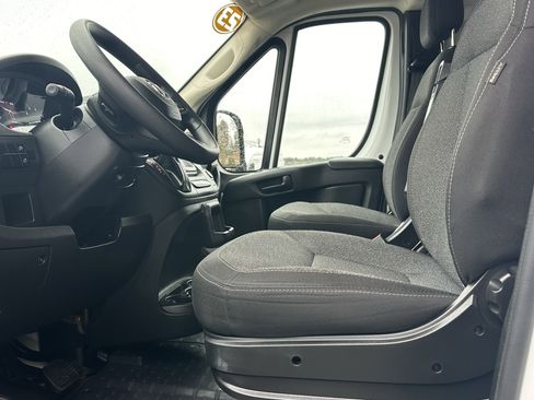 Used 2023 RAM ProMaster 2500 image 12