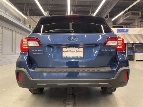 Used 2019 Subaru Outback 2.5i Limited w/ Popular Package #2 image 6