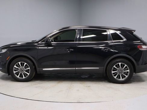 Used 2022 Lincoln Nautilus FWD w/ Premium Package image 10