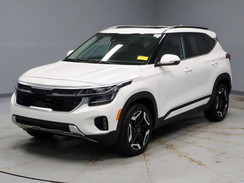 Used 2025 Kia Seltos SX w/ SX Sunroof Package AWD/4WD image 8