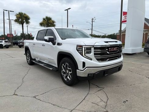Used 2024 GMC Sierra 1500 SLT w/ SLT Premium Plus Package AWD/4WD image 3