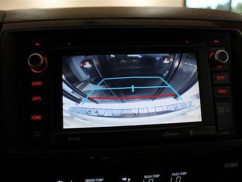 Used 2017 Toyota Sequoia Platinum AWD/4WD image 19