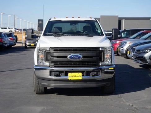 Certified 2019 Ford F350 XL w/ Power Equipment Group image 3