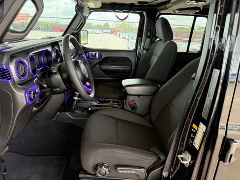 Used 2023 Jeep Wrangler Unlimited Sport AWD/4WD image 13