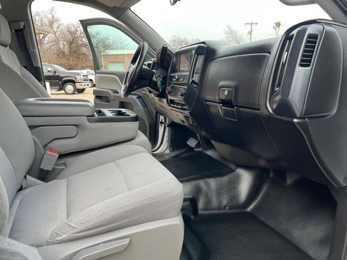 Used 2018 Chevrolet Silverado 1500 W/T w/ WT Convenience Package image 9