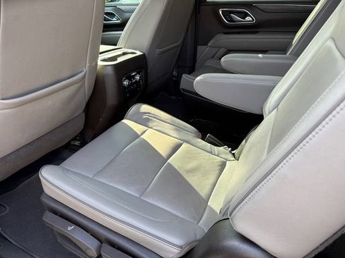 Used 2021 GMC Yukon XL SLT w/ SLT Luxury Package AWD/4WD image 15