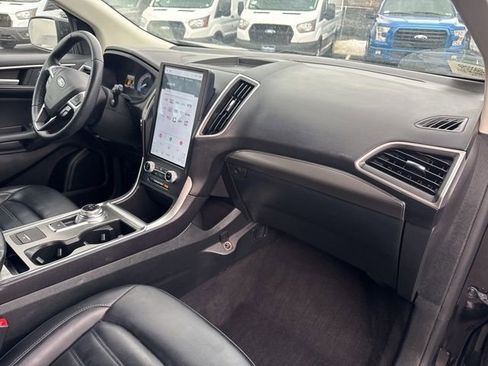 Certified 2022 Ford Edge SEL w/ Convenience Package image 11