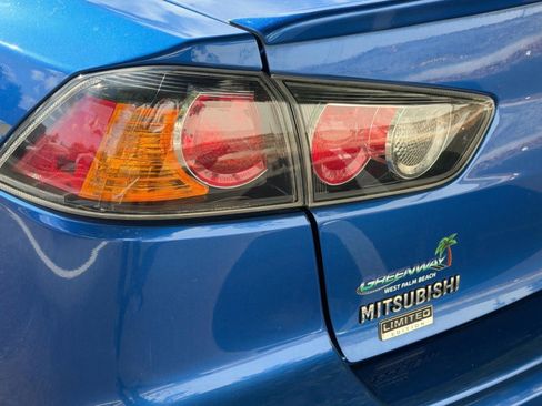 Used 2017 Mitsubishi Lancer ES FWD image 39