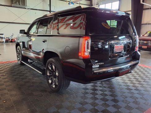 Used 2019 GMC Yukon Denali w/ Denali Ultimate Black Edition AWD/4WD image 5