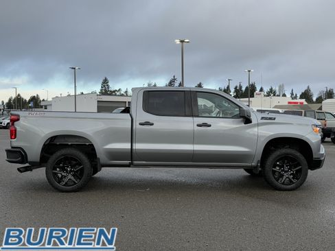 Used 2023 Chevrolet Silverado 1500 Custom Trail Boss w/ LPO, Dark Essentials Package image 6