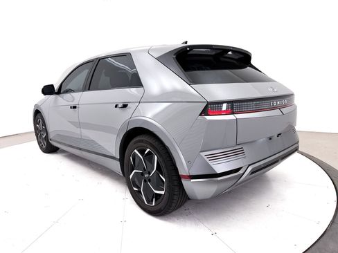 Used 2024 Hyundai Ioniq 5 Limited RWD image 16
