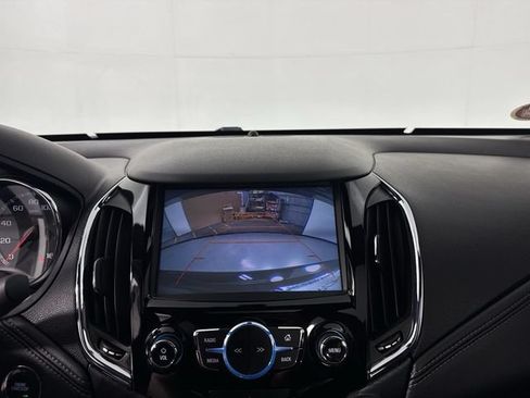 Used 2016 Chevrolet Cruze Premier FWD image 9