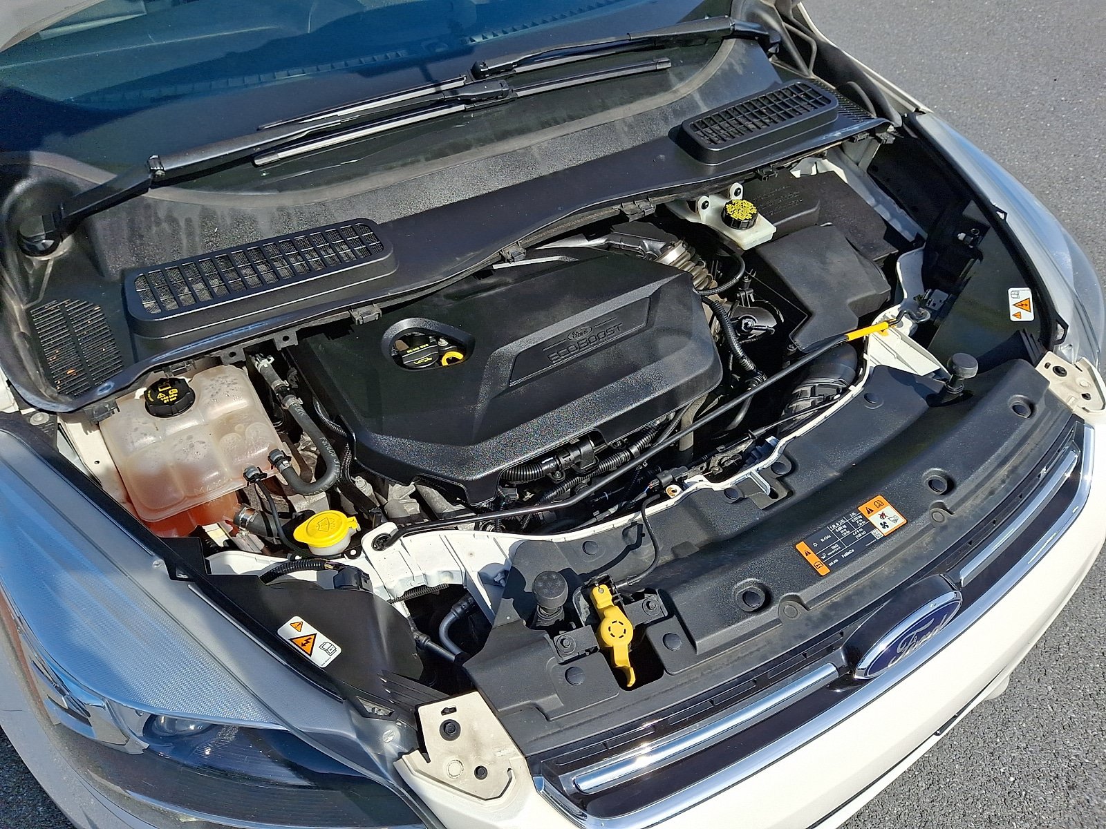 Used 2014 Ford Escape Titanium w/ Equipment Group 401A FWD image 28