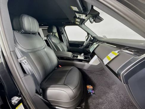 New 2026 Land Rover Range Rover Long Wheelbase SE AWD/4WD image 30