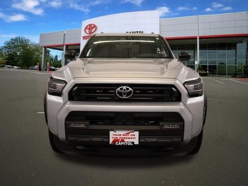 New 2026 Toyota 4Runner SR5 image 6