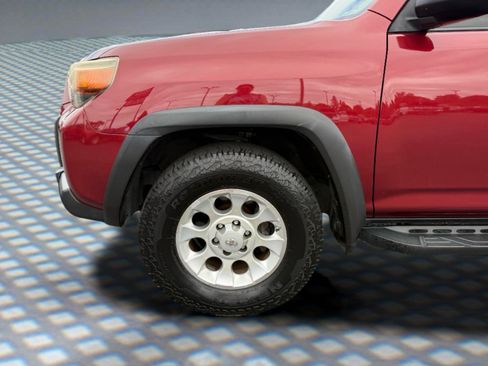 Used 2012 Toyota 4Runner Trail AWD/4WD image 11
