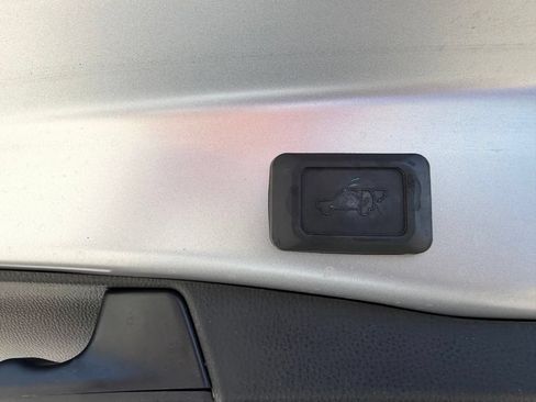 Used 2023 Toyota RAV4 XSE AWD/4WD image 8