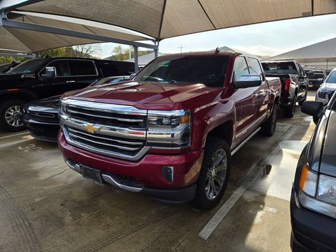 Used 2018 Chevrolet Silverado 1500 High Country image 2