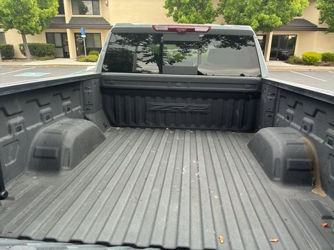 Used 2024 Chevrolet Silverado 1500 ZR2 w/ Technology Package AWD/4WD image 9