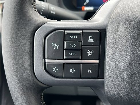 Used 2025 Ford F150 XLT w/ Equipment Group 302A MID image 19
