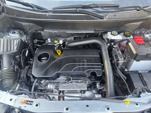 Used 2025 Chevrolet Equinox LT FWD image 32