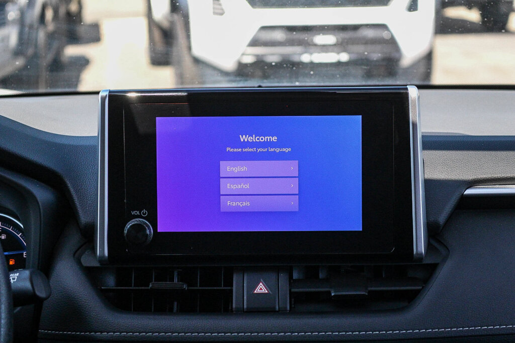 Certified 2025 Toyota RAV4 XLE AWD/4WD image 4